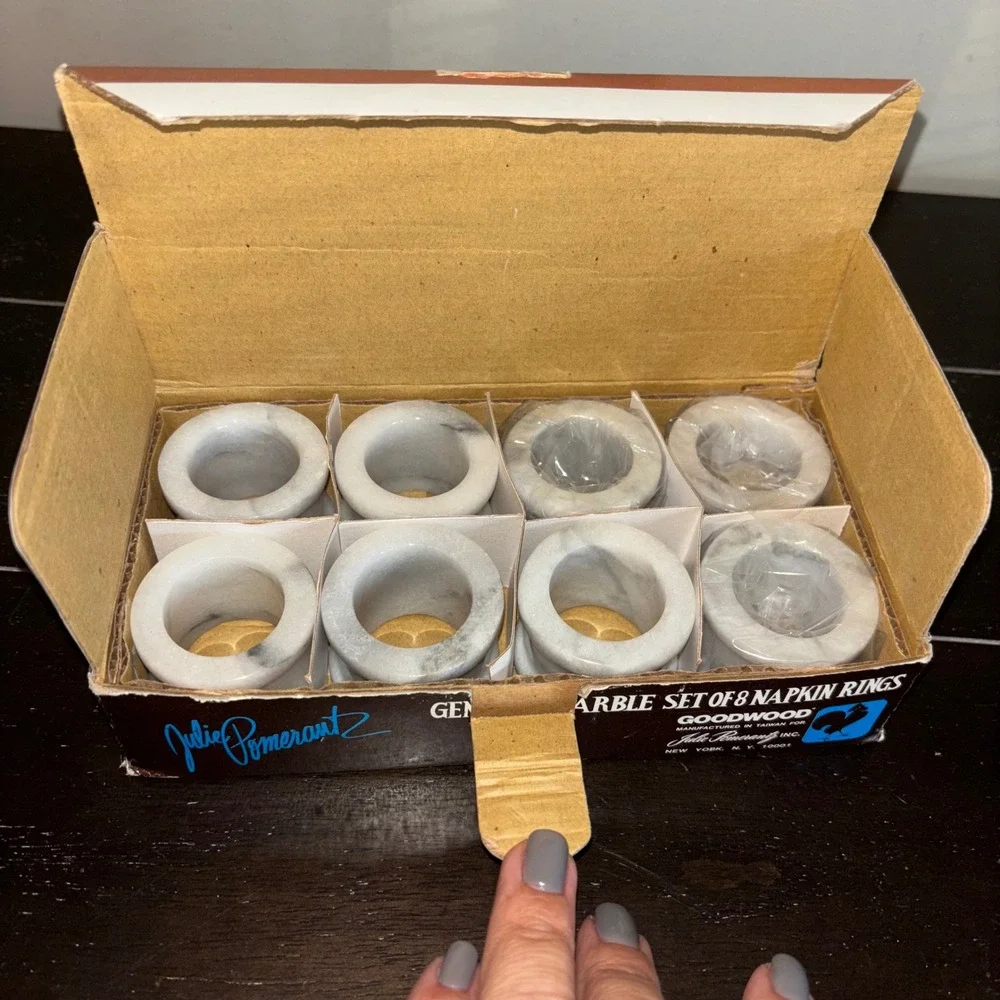 Vintage‎ | Julie Pomerantz | Genuine Marble | Napkin Rings | Set of 8 | New York